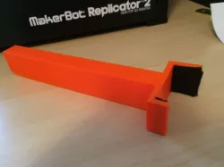 Makerbot Replicator 2 Logitech Webcam pro 9000 mount