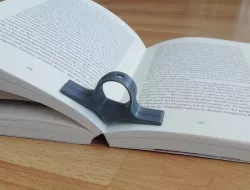 reading aid / reading support / Book holder