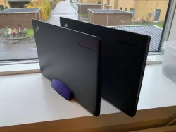 Simple laptop stand