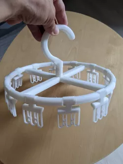 Circular Sock Hanger (print in place hinges)
