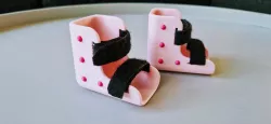 Doll feet brace
