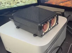 Enclosure for Thunderbolt 3 / USB 4.0 NVMe RAID drive