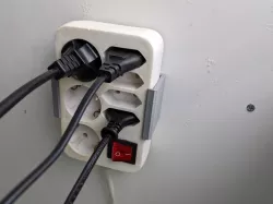 Extension cable holder