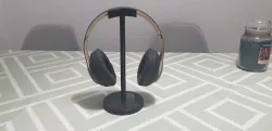 Headphone stand