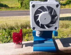 Hemera Fidget Stand