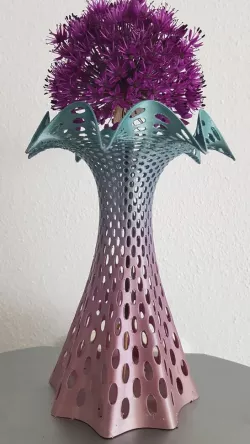 Lady in lila