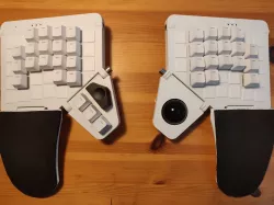 Moonlander thumb cluster trackball mod
