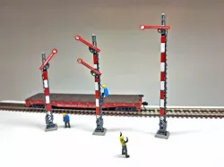 N Scale Working European Semaphore Signals