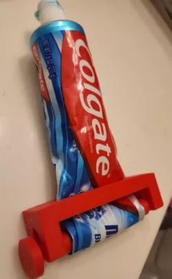 Tooth Paste Squeezer