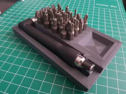 32 Bits Holder & Hex Driver