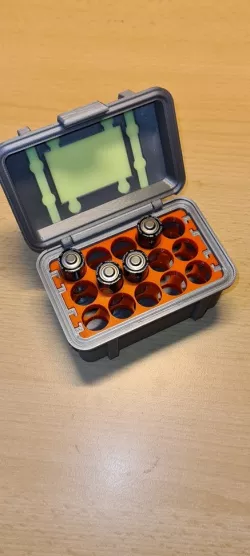 AA/AAA/CR2032/9V/ Battery box SD/Micro SD Box