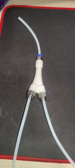 Bambu Lab X1 Y-Splitter with inlet for pneumatic connector G1/8" (M10).