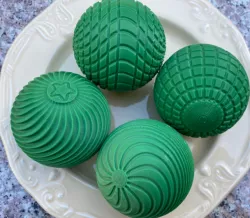 Clay Stamp Balls 03: Twistys