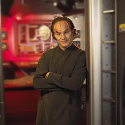 Giant action Figure Dr Phlox