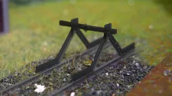 HO railway track end