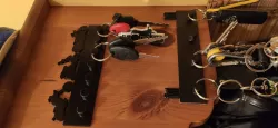 Key hook (věšák na klíče)