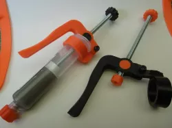 Mini pistolet seringue pâte à souder/colle/...V2