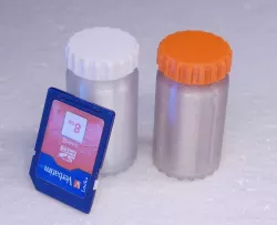 Mini spice shaker, small salt shaker