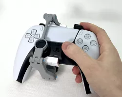 One-handed DualSense
