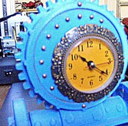 STEAMPUNK FRED CLOCK