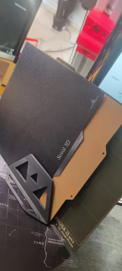 Universal plate holder