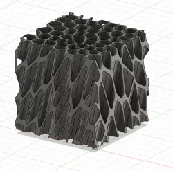 Voronoi style pencil holder