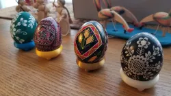 Egg Display Stand: 2 versions