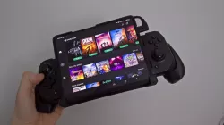 Galaxy Z Fold 3 (w/ Spigen Case) Razer Kishi adapter