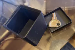 Gridfinity container with hidden compartment
