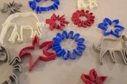 Play Tie