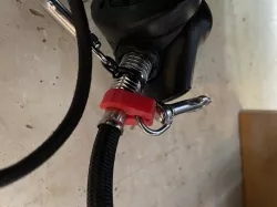 Sidemount break away connector