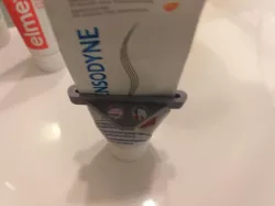 Toothpaste Squeezer 2