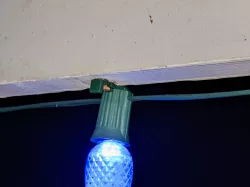 C9 Christmas Light Nail Hanger