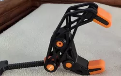 Cantilever "Claw" Clamp