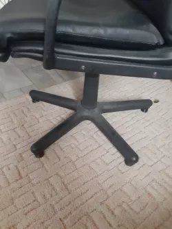 chair legs