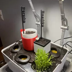 Customizable plant label (OpenSCAD)