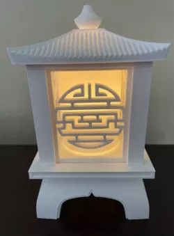 Japanese Garden Lantern with Swappable Panels