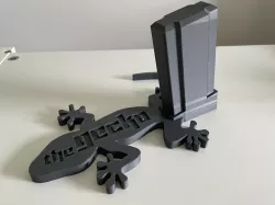 The Gecko mag stand