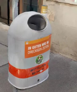 Trashcan in the Style of Vienna City Hanging Trashcans