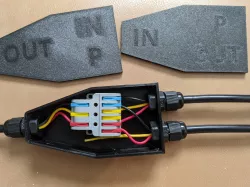 Weather-resistant splitter wiring box
