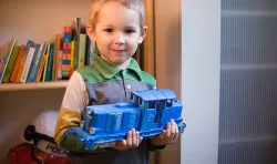 3D PRINTABLE DIESEL-01 LOCOMOTIVE MODEL THAT FITS LEGO TRACKS..