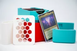 Commander Sized Square Deckbox With Magnetic Lid