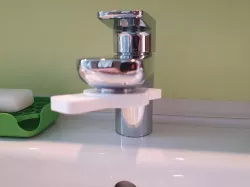 Faucet strainer mounting wrench
