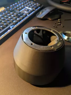 MOMO 2006 steering wheel hub cover (BMW E30)