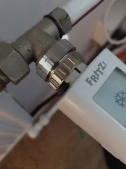 Radiator valve repair - FRITZ!DECT 301