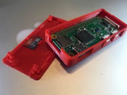 Raspberry Pi Zero (W) case & wall mount
