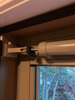 Screen Door piston hold-open clip