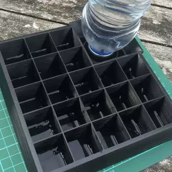 Self-watering seed propagator / tray