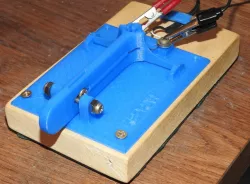 Side Swiper (cootie) Morse key. Minimal hardware req.