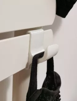 Simple hook for flat bathroom radiator